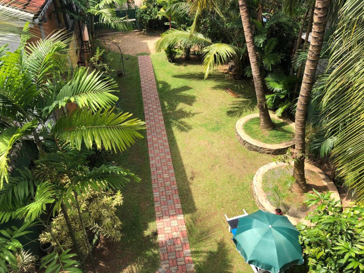 Helianto Social Villa Bentota Exterior photo